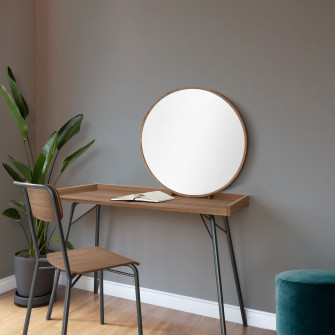 Rayburn kosmetologijos stalas (Riešutmedis)